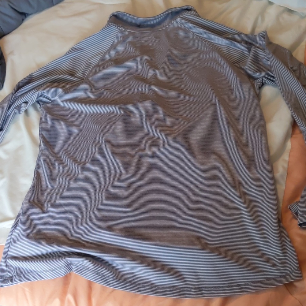 Quarter zip - Picture 3 of 3